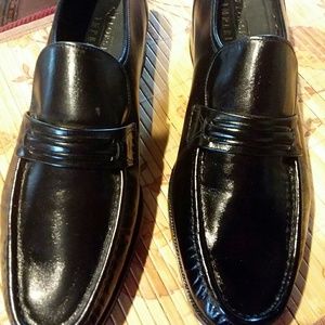 New Florsheim Men's Black leather shoe sz 7 1/2